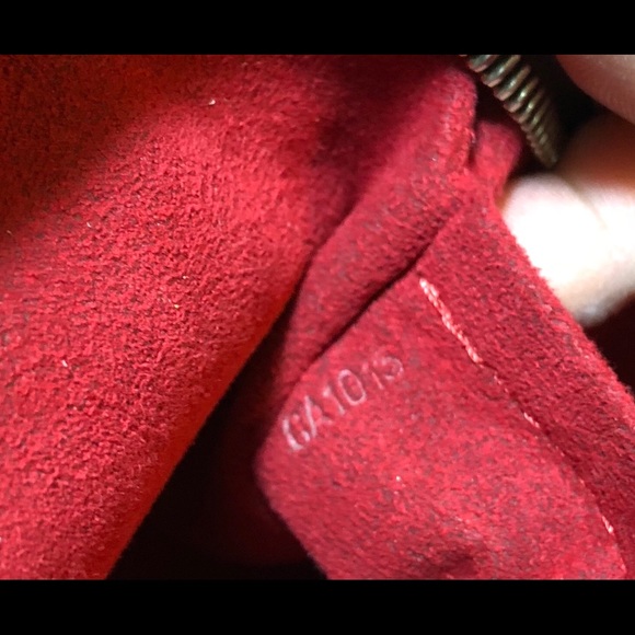 Limited Edition GUC Louis Vuitton Klara Handbag - Picture 8 of 10